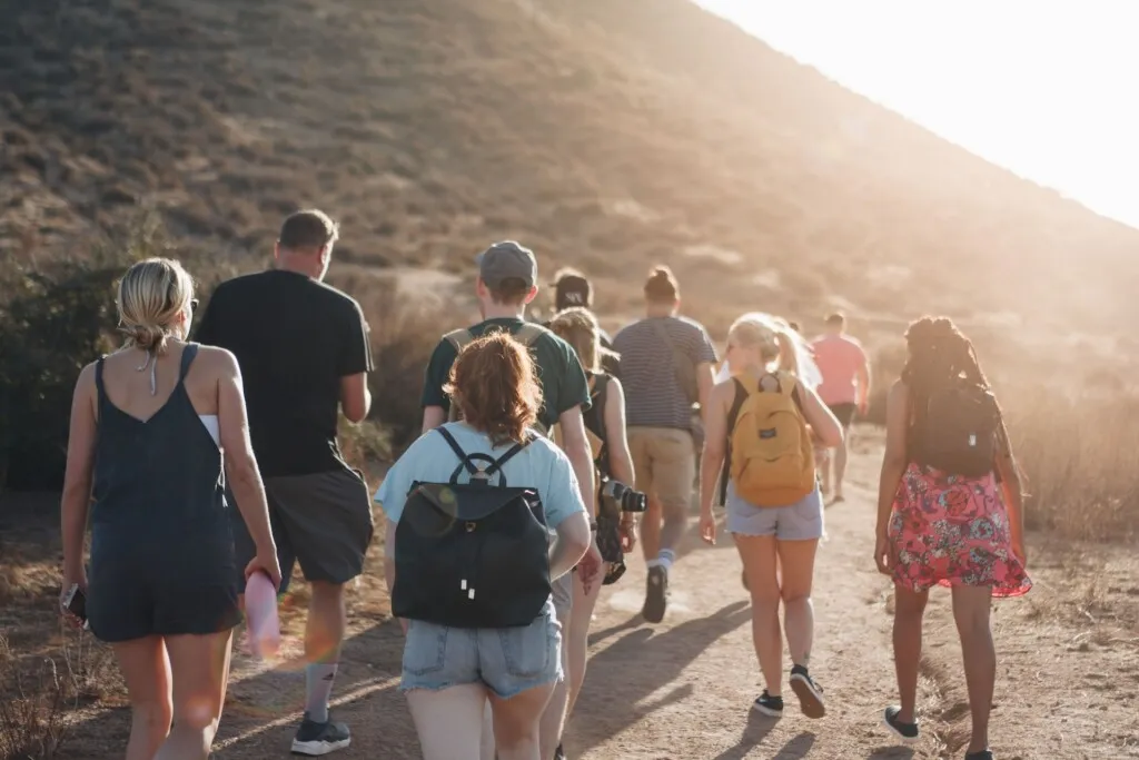 how to plan a group trip